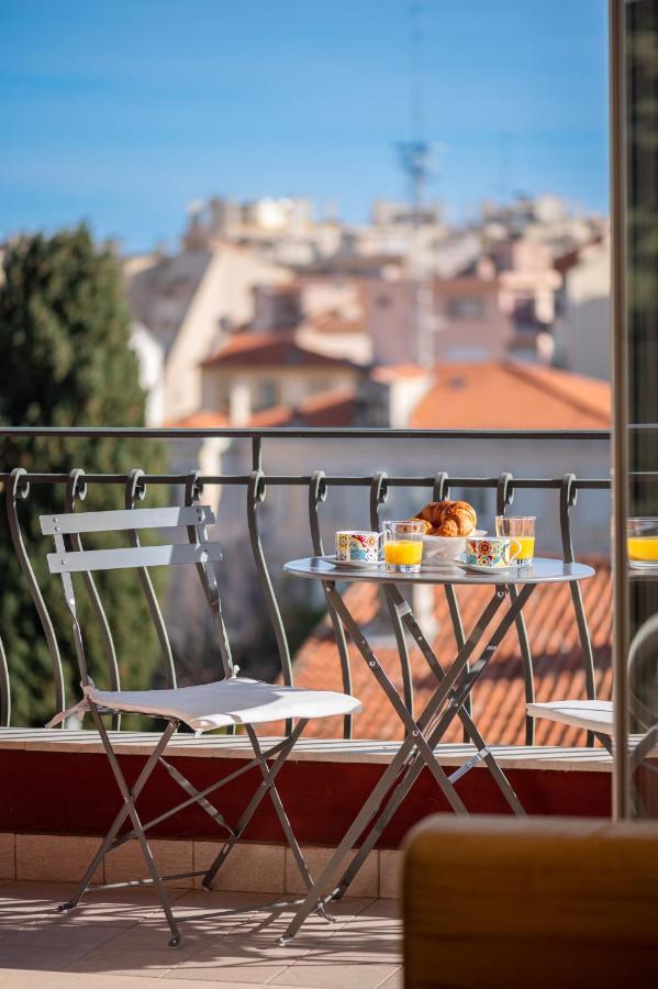 La Fabrique A Poupees - Chambres Et Appartements De Charme Au Coeur De Menton Dış mekan fotoğraf